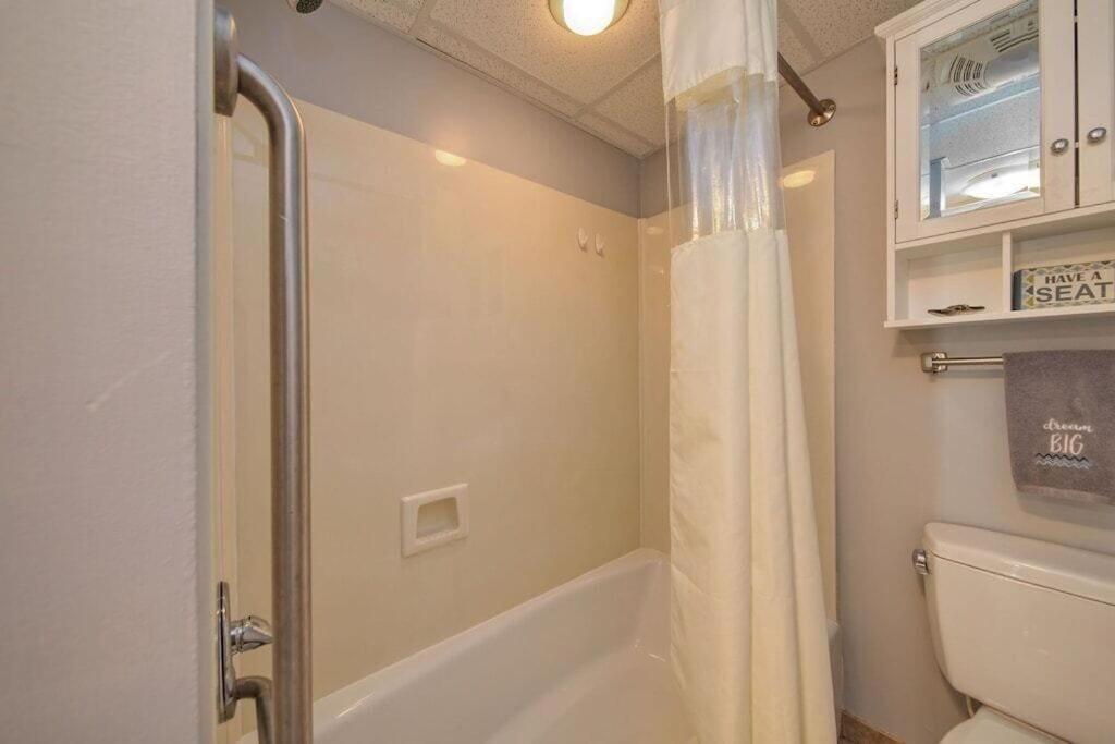 Villa 2501 S Ocean Blvd, 1031 - Ocean View Sleeps 8 à Myrtle Beach Extérieur photo