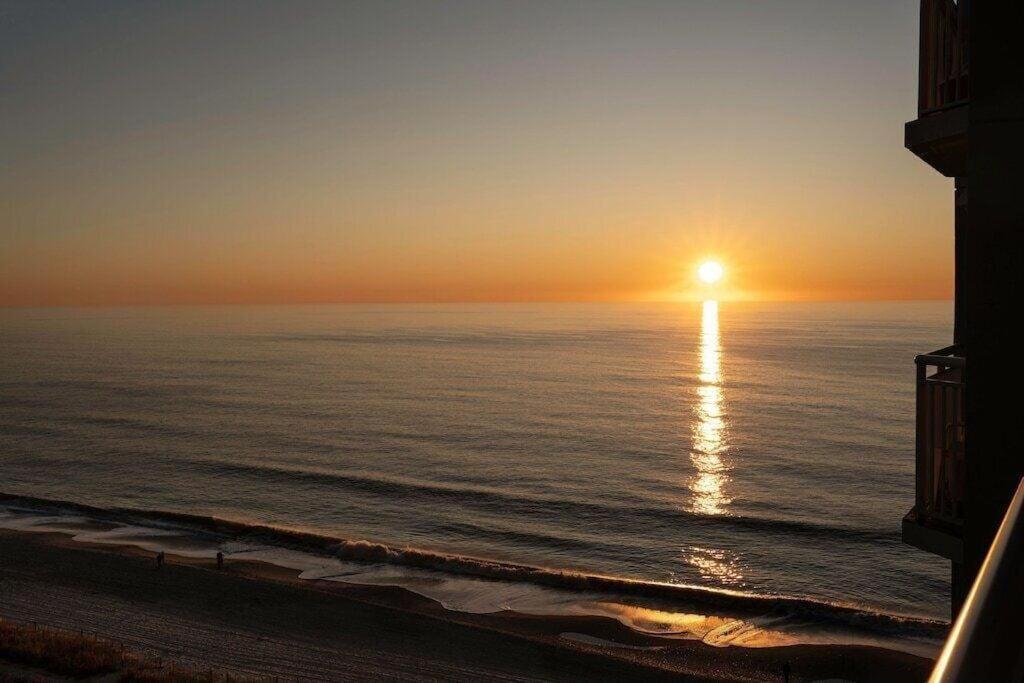 Villa 2501 S Ocean Blvd, 1031 - Ocean View Sleeps 8 à Myrtle Beach Extérieur photo